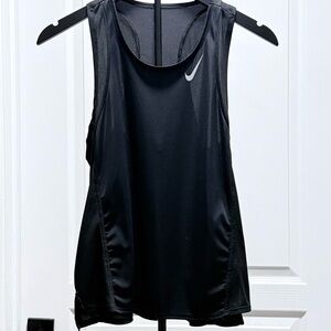 Nike Women's Black Athletic Tank Top